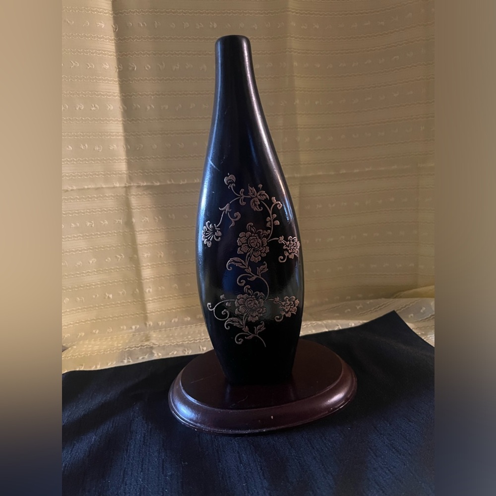 Chinese Ware Porcelain Vase